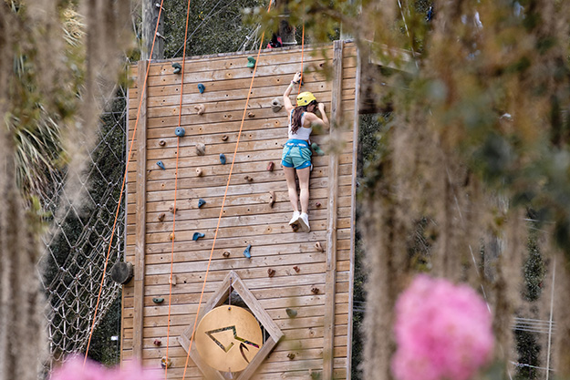 Outdoors_ClimbingWall_22.23