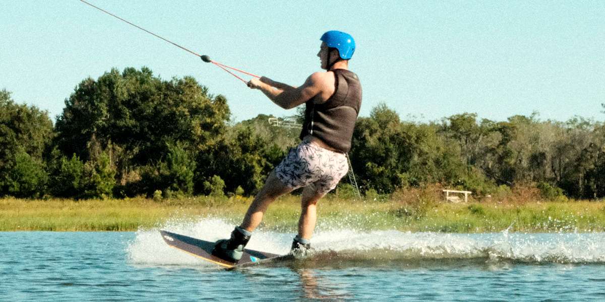 sc-wakeboard-26a An FSU Wakeboarding Club member