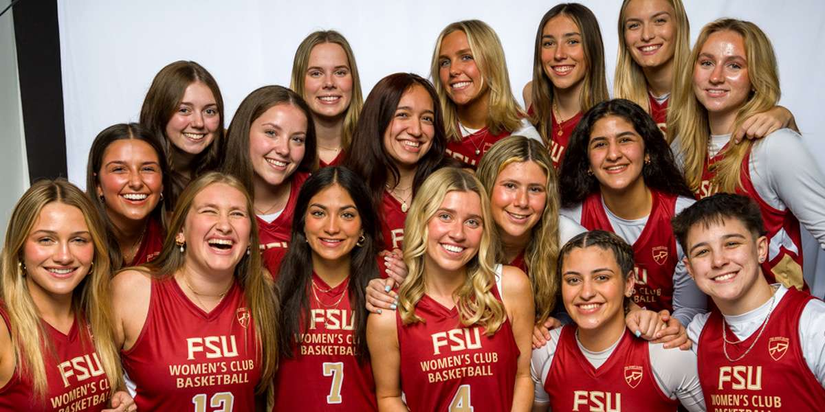 sc-wbasketball-26a FSU Women's Club Basketball group photo.
