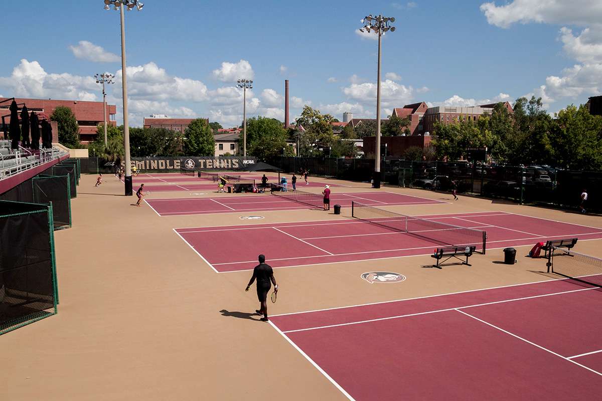 facil-stc-26 Speicher Tennis Center